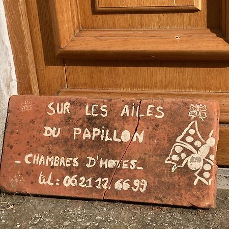 Sur Les Ailes Du Papillon-La Suite Saint-Sauveur-en-Puisaye Esterno foto