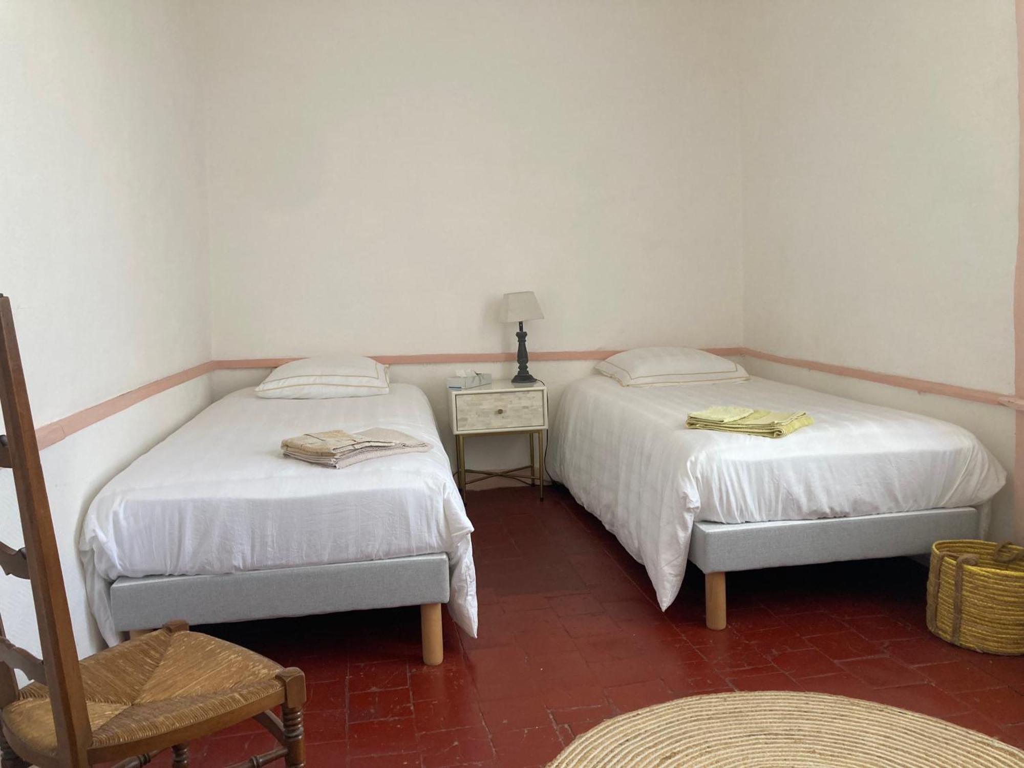 Sur Les Ailes Du Papillon-La Suite Saint-Sauveur-en-Puisaye Esterno foto