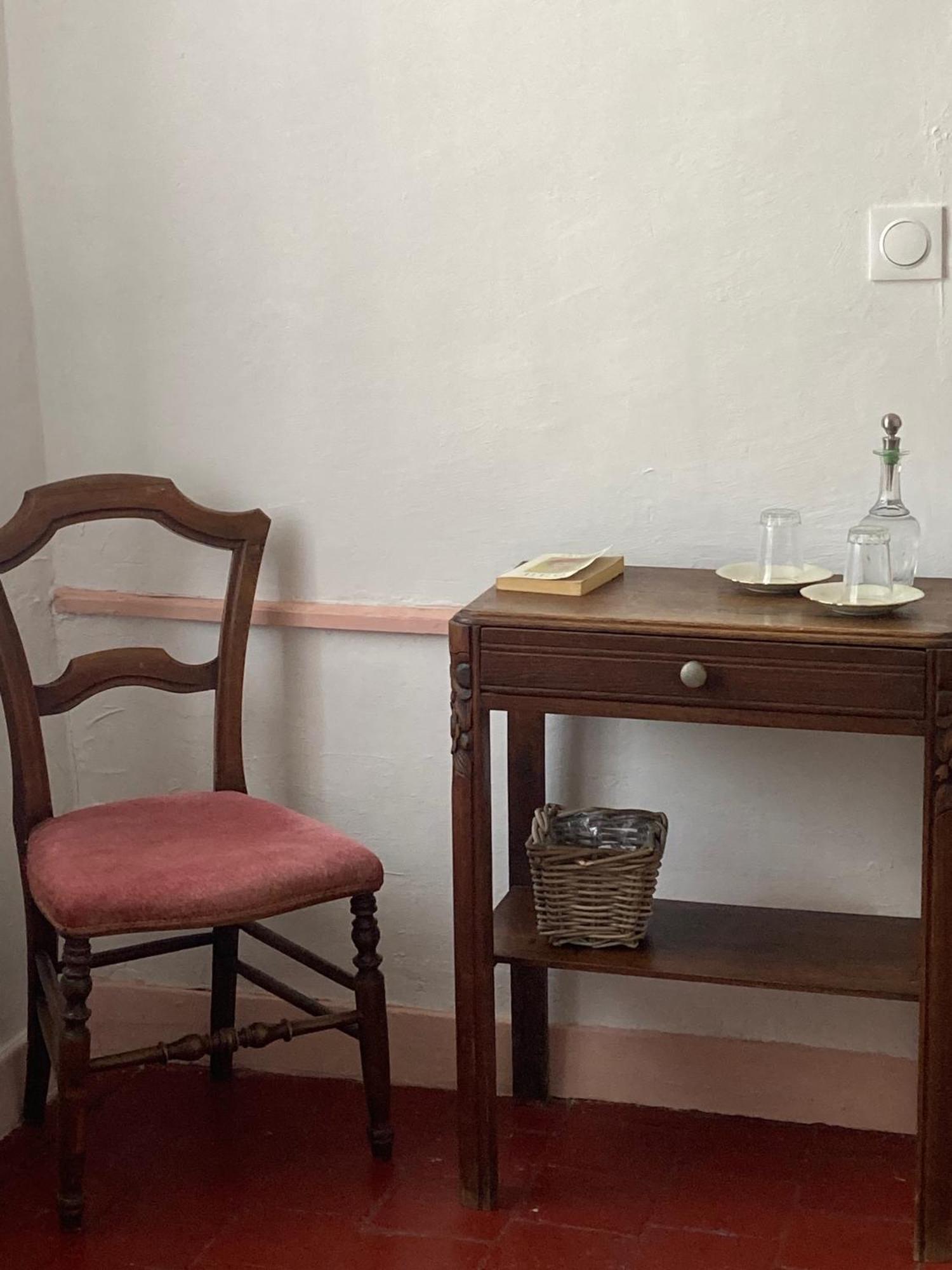 Sur Les Ailes Du Papillon-La Suite Saint-Sauveur-en-Puisaye Esterno foto